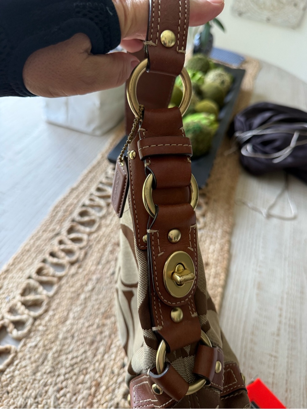 Coach Tan and Brown Signature Canvas Shoulder Bag - Picture 4 of 10